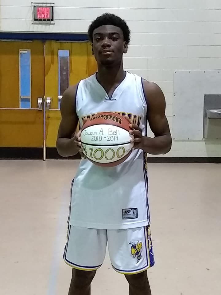 Bell Reaches 1,000 Points, Helps Lead  Yellow Jackets in Senior Season
