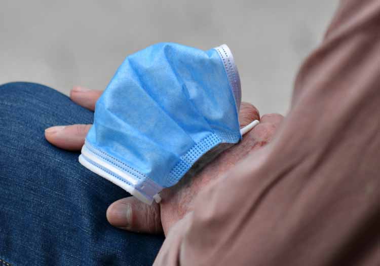 Governor Mandates Wearing Face Masks in Public