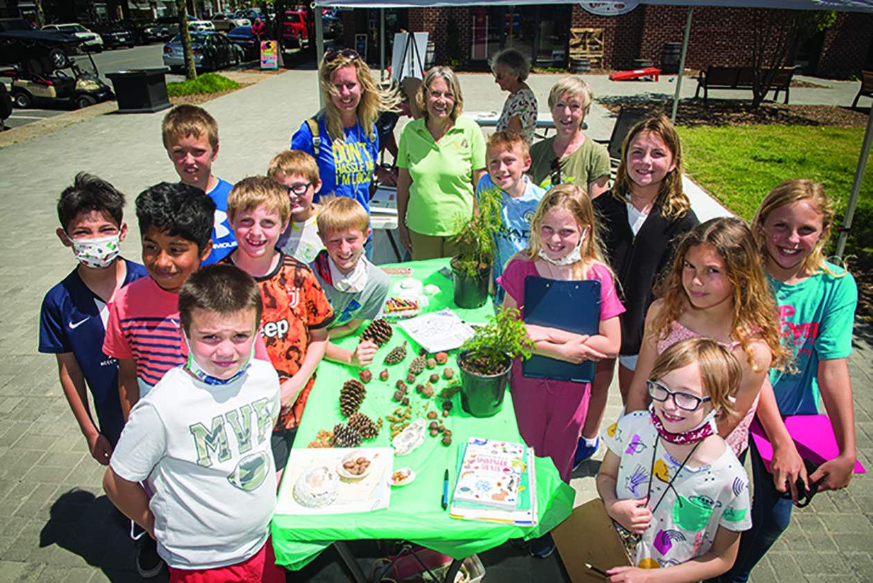 Students Learn About Trees in Arbor Day Event