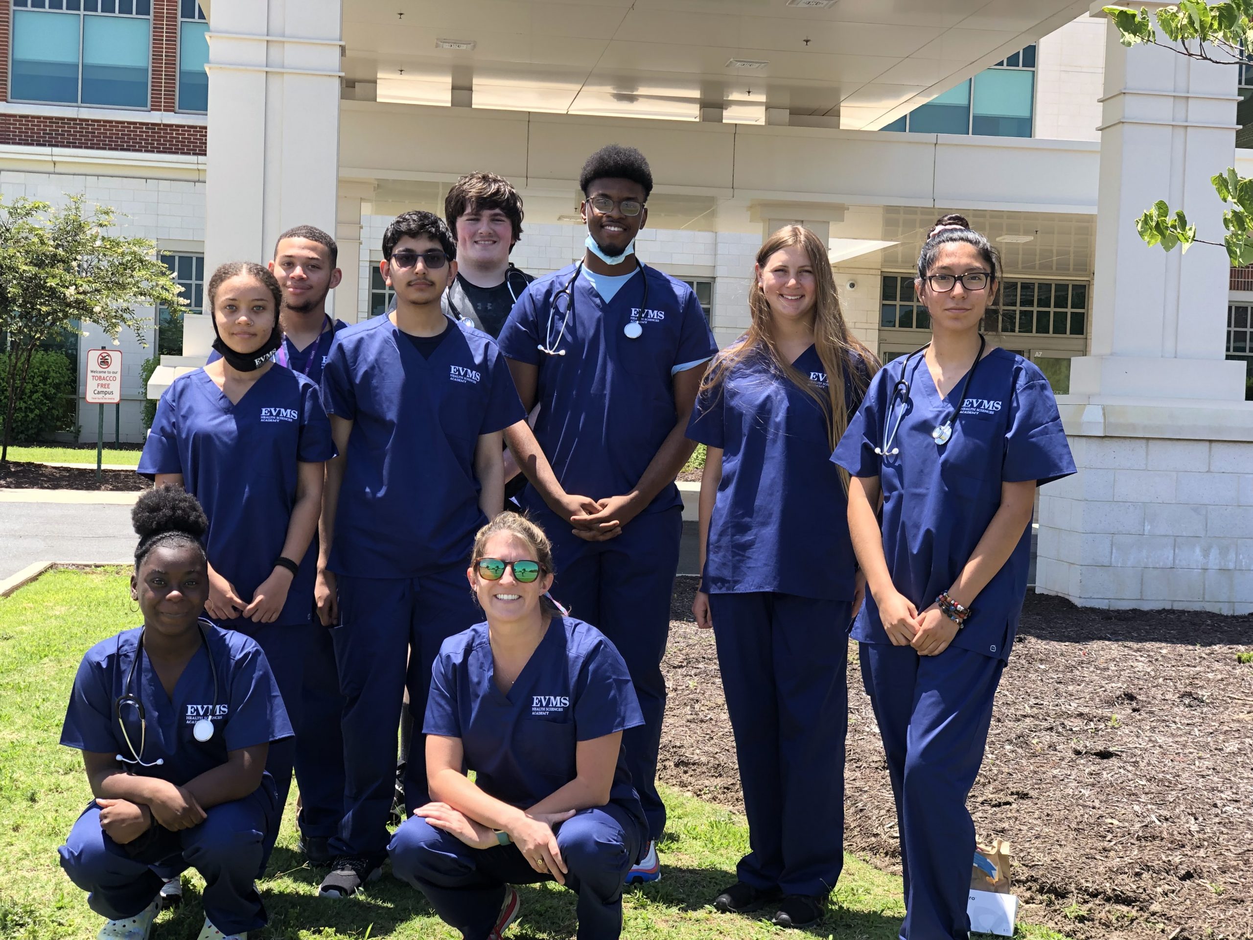 Local Seniors Get a Taste of Their Own Medicine at the EVMS Health Sciences Academy