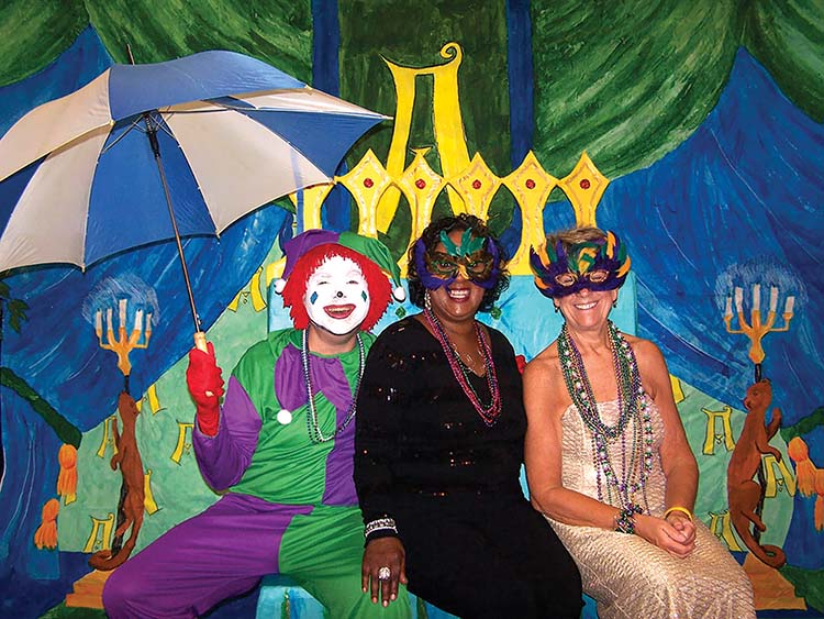 Teachers Band Together To Help Colleague