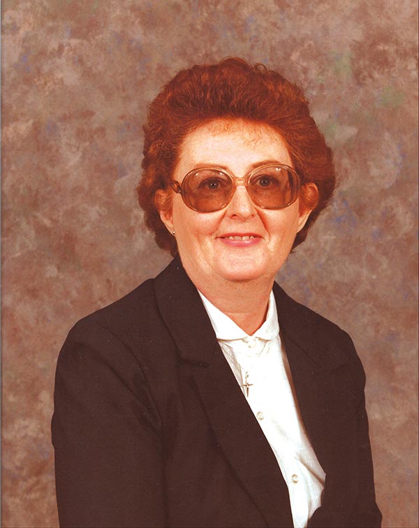 Carolyn Curtis